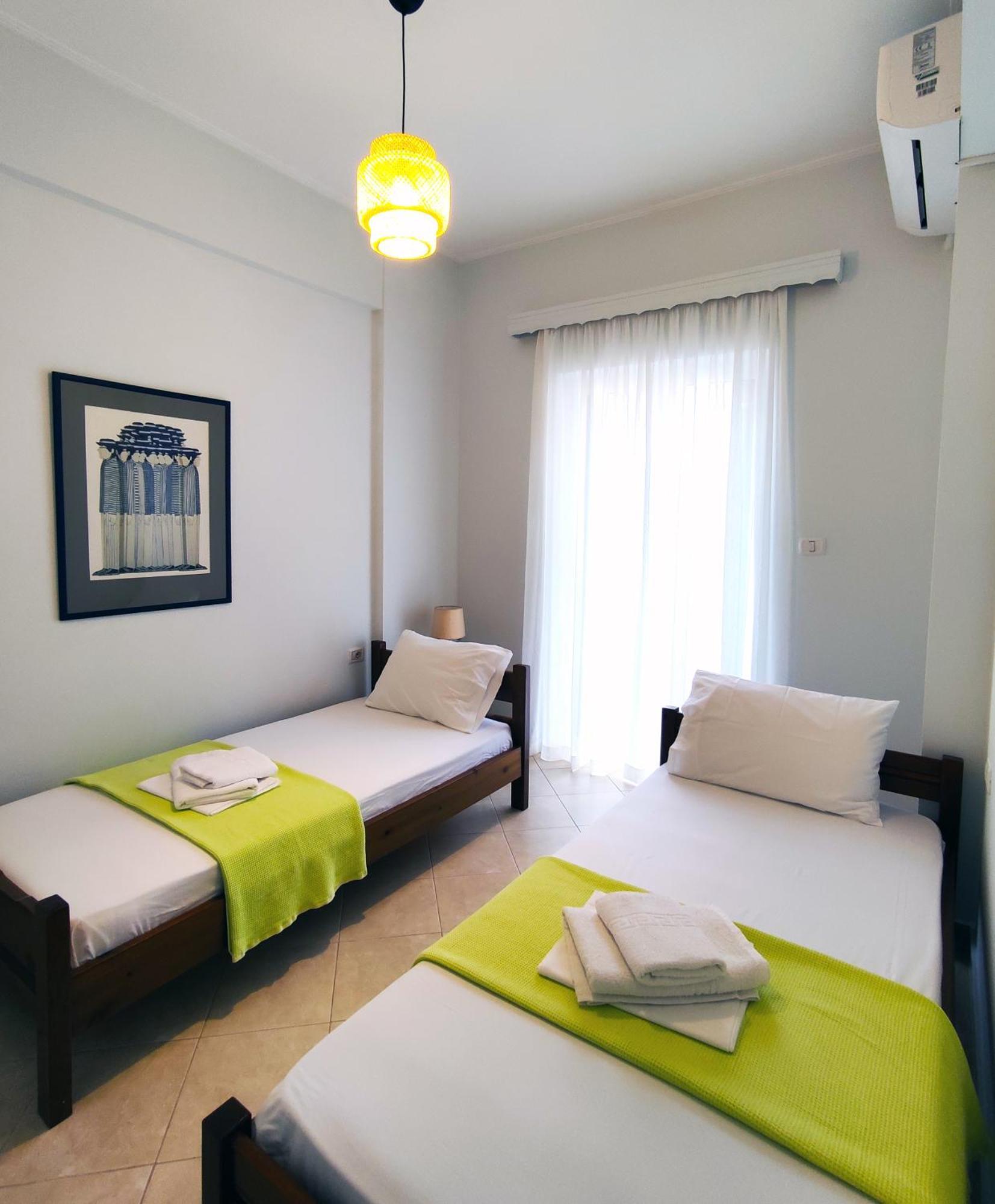 Comfy Hill Apartments Sarandë Eksteriør billede