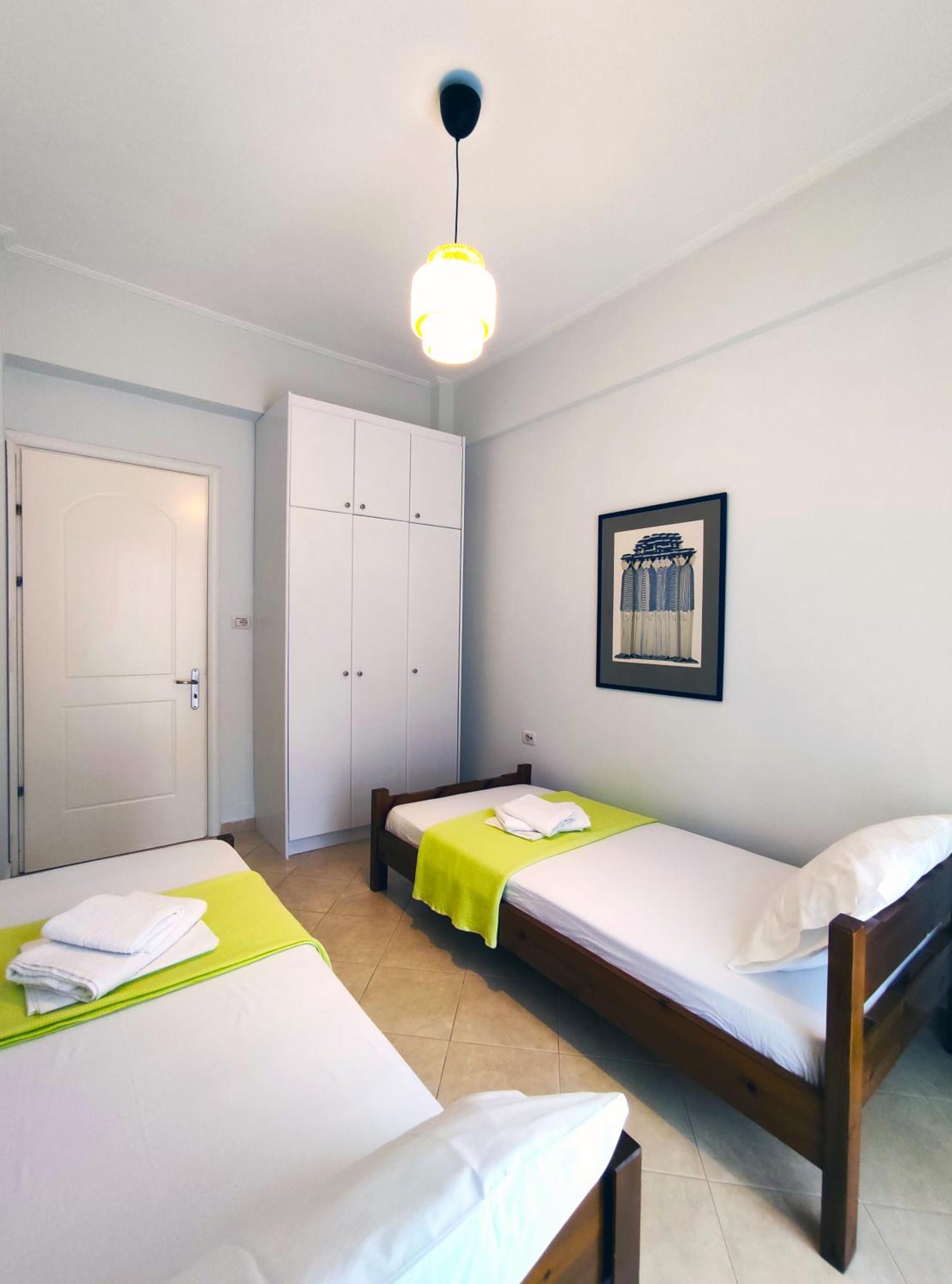 Comfy Hill Apartments Sarandë Eksteriør billede
